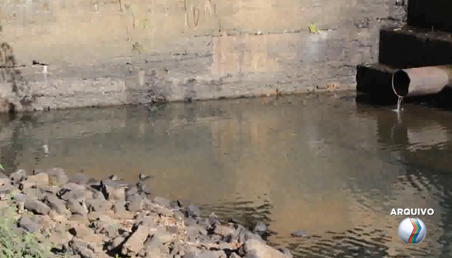 Baixa vazão do rio Uberaba é observada desde o início de julho