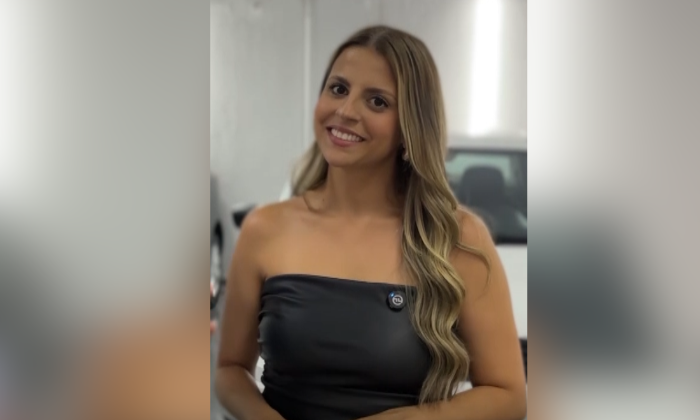 Ediani apresentadora do ShopCar Show