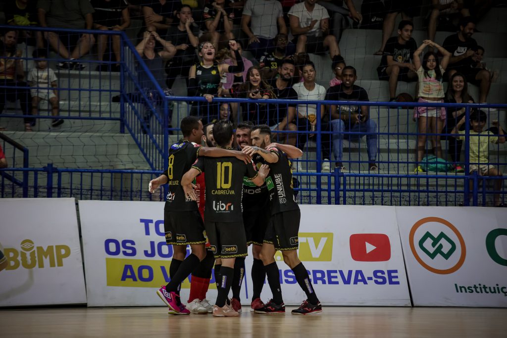 Praia Clube vence o Minas pela Liga Nacional de Futsal