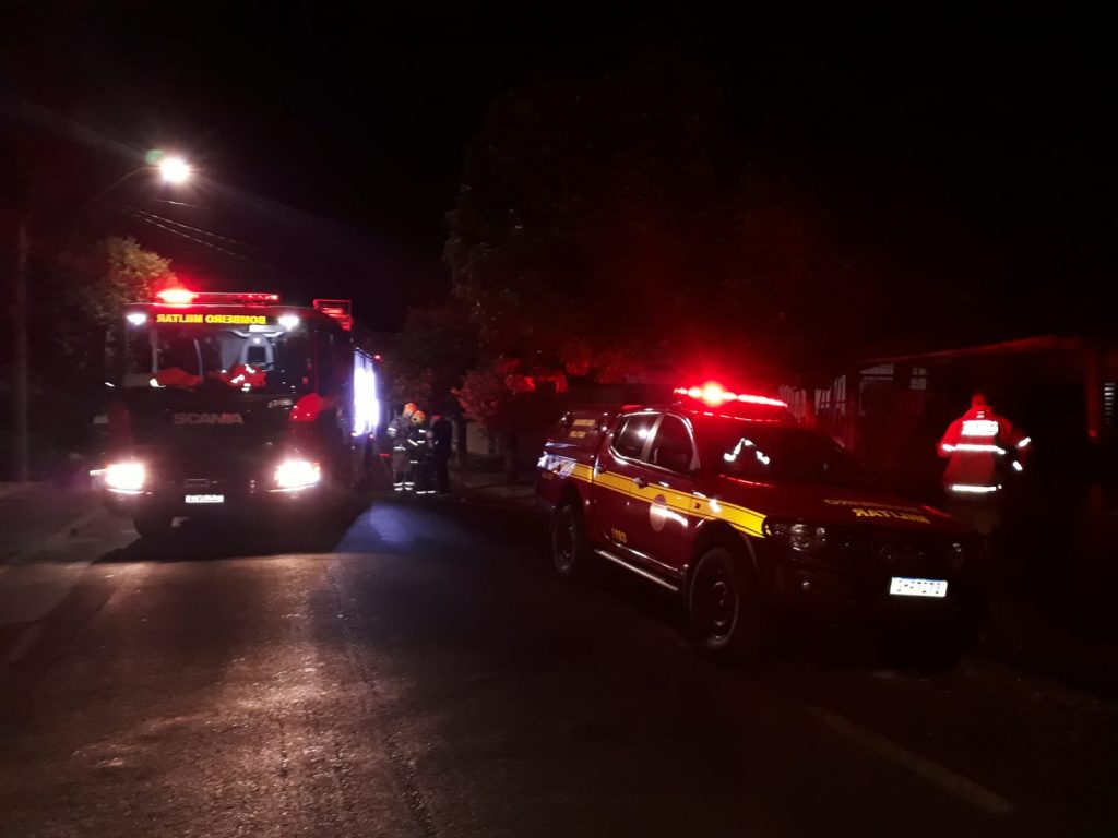 Chamamento para ocorrência de incêndio se iniciou próximo às 2h30 - Foto: Corpo de Bombeiros/ Reprodução