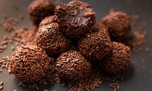 Brigadeiro com granulado