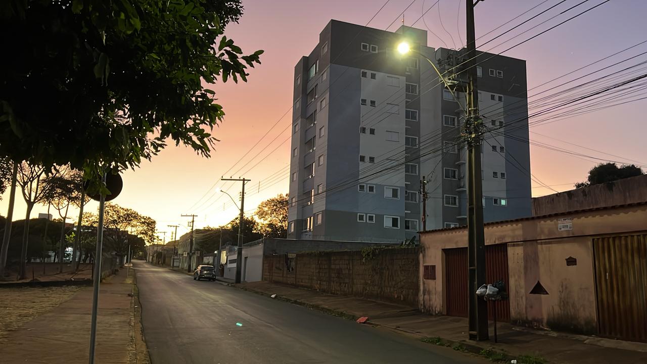 Prédio evacuado em Uberlândia