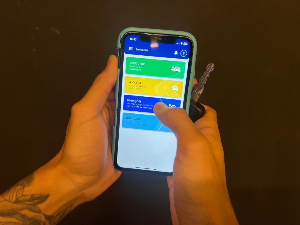 Aplicativo que facilita a regularização de infrações de trânsito