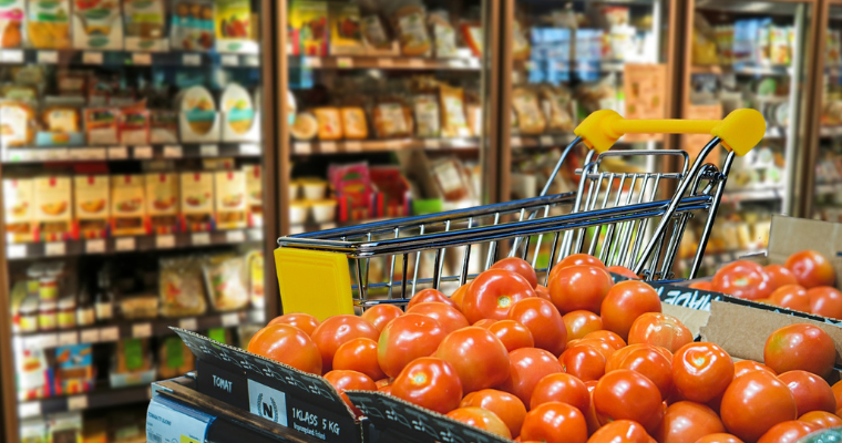 Tomate foi um dos produtos que teve queda