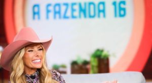 Adriane Galisteu apresenta A Fazenda 16