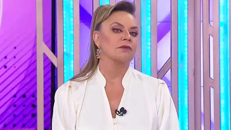 Flor ficou conhecida como jurada do programa Show de Calouros do SBT, nos anos 80. - Crédito Reprodução SBT