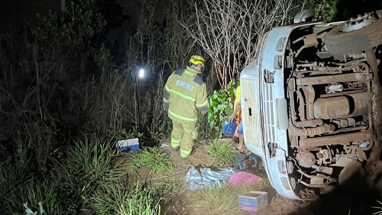 Falha mecânica leva à morte de mãe e filho em trágico acidente