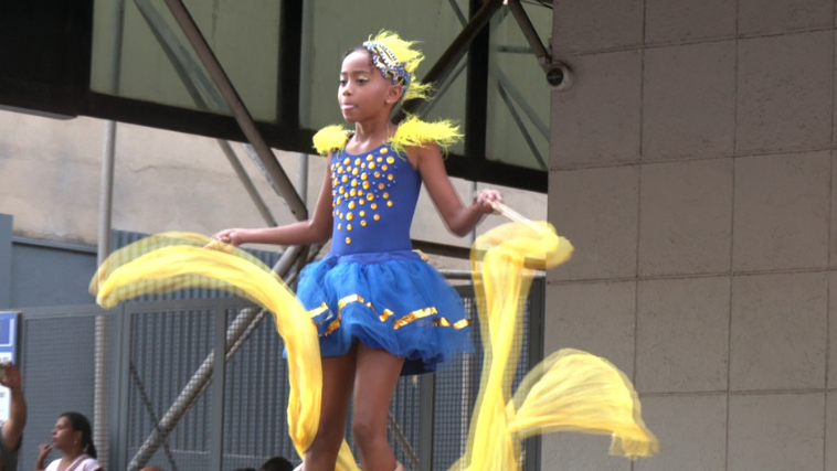 Desfile cívico em Uberlândia