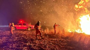 Incêndio de grandes proporções em Patos de Minas