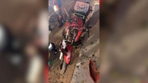 Moto após acidente em Patrocínio