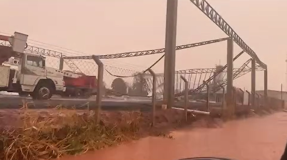 Obra da ENGAP ficou parcialmente destruída pelo temporal em Frutal