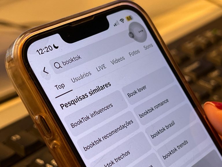 Booktok e Bookgram se tornaram tendências durante a pandemia / Crédito: Paranaiba Mais/ Kauê Altrão