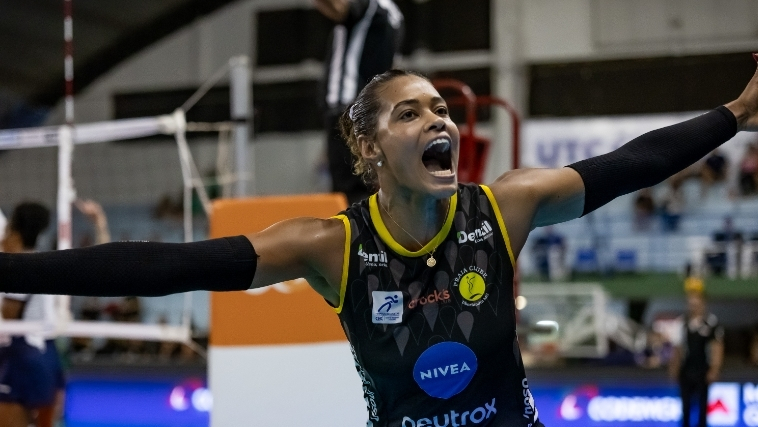 Time que vai representar o Praia na Superliga Feminina de Vôlei.