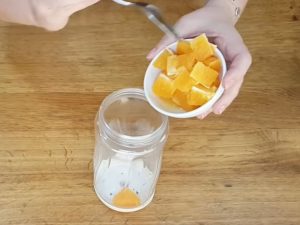 Colágeno natural leva ingredientes simples, como laranja