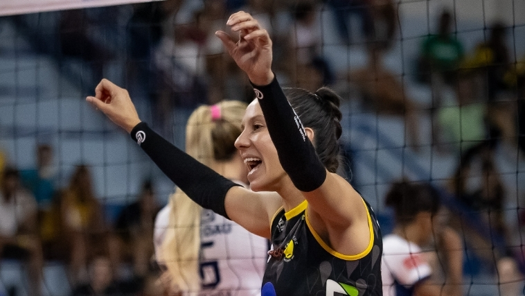 Time que vai representar o Praia na Superliga Feminina de Vôlei.