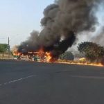 ônibus do transporte urbano de Uberlândia pegam fogo no terminal santa Luzia