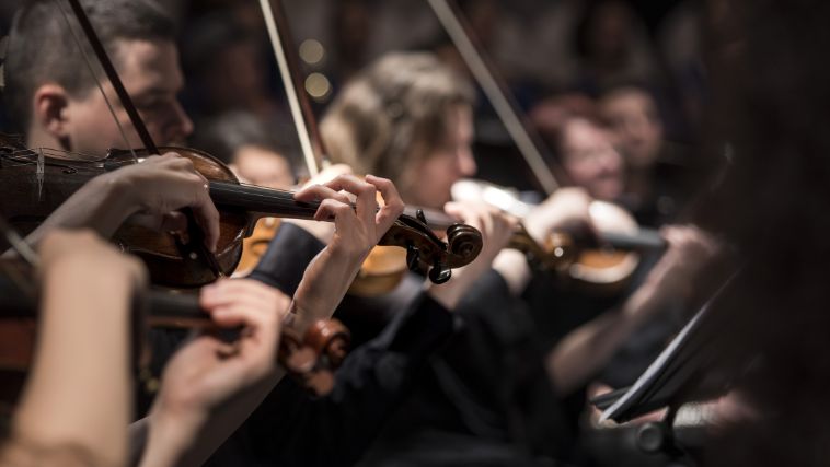 A Orquestra Municipal de Uberaba irá realizar um concerto nesta sexta-feira (25) - Crédito: Freepik