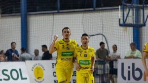 Praia Clube empata com o Campo Mourão e se garante nas quartas de fnal.