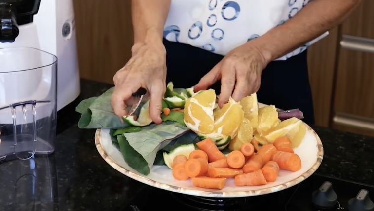 receita de suco poderosa, repleta de antioxidantes que podem contribuir para a saúde dos olhos