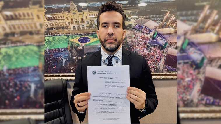 Andre janones propoe escala 6x1 para deputados. Andre janones propoe escala 6x1 para deputados.