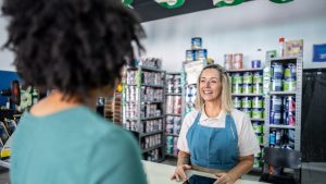A vaga de Atendente de Lojas e Mercados é um dos destaques do Sine Uberlândia