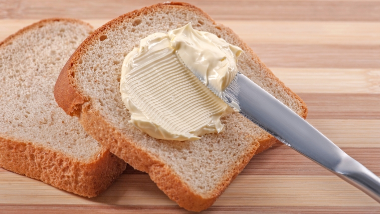 margarina em um pão margarina em um pão