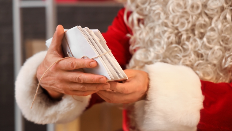 Campanha Você Noel para trazer felicidade a crianças carentes