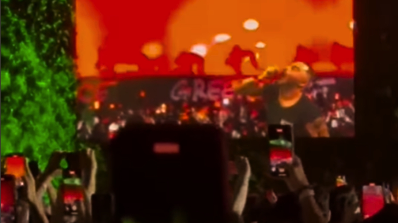 Interpretação em Libras da música ‘São Paulo’, de Anitta e The Weeknd, feita por Adriano 