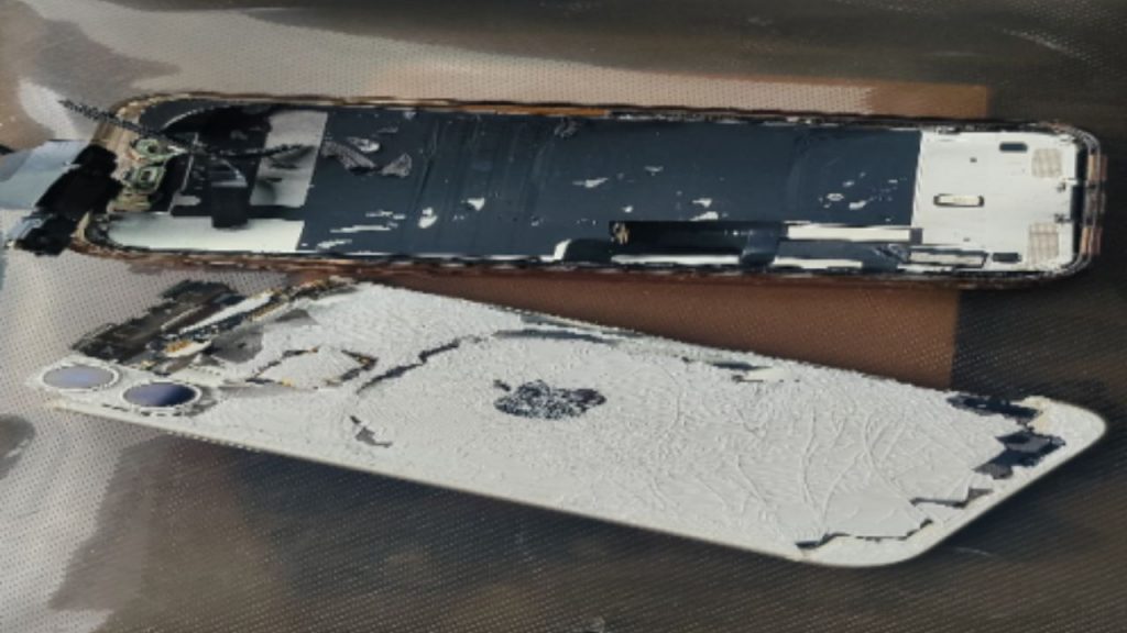 Celular destruído de ex-namorada agredida em Patos de Minas