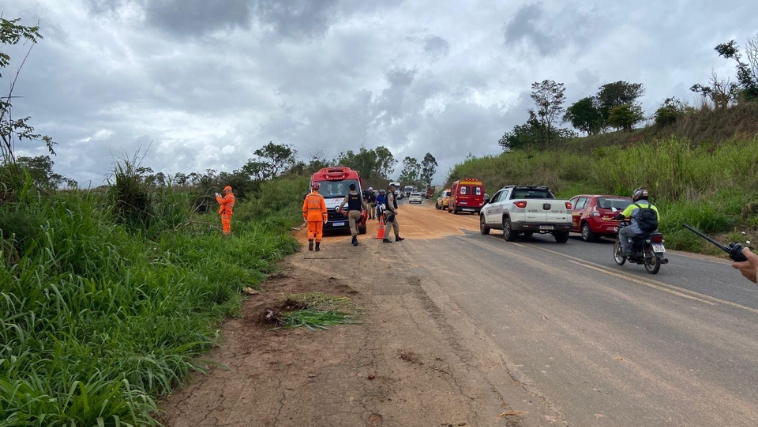 Polícia Militar Rodoviária controlou o trânsito na MGC-354 