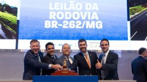 Leilão em BR-262 entre Uberaba e Betim