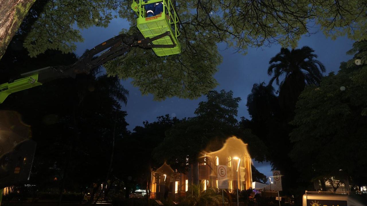 Uberlândia começa a se preparar para o Natal