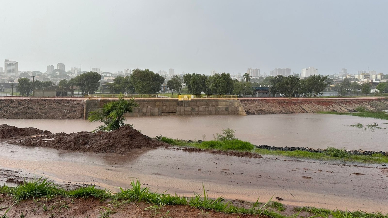 represa Camaru
