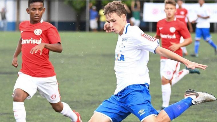 Psicologia no futebol ainda aparenta ser um tabu