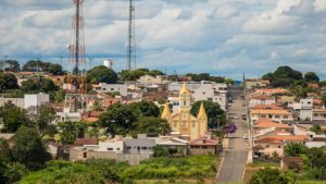 Homem é esfaqueado por causa de dívida, em Rio Paranaíba