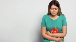 Náuseas, azia, refluxo, dor de estômago, gases e distensão abdominal são sintomas comuns de ansiedade e intestino