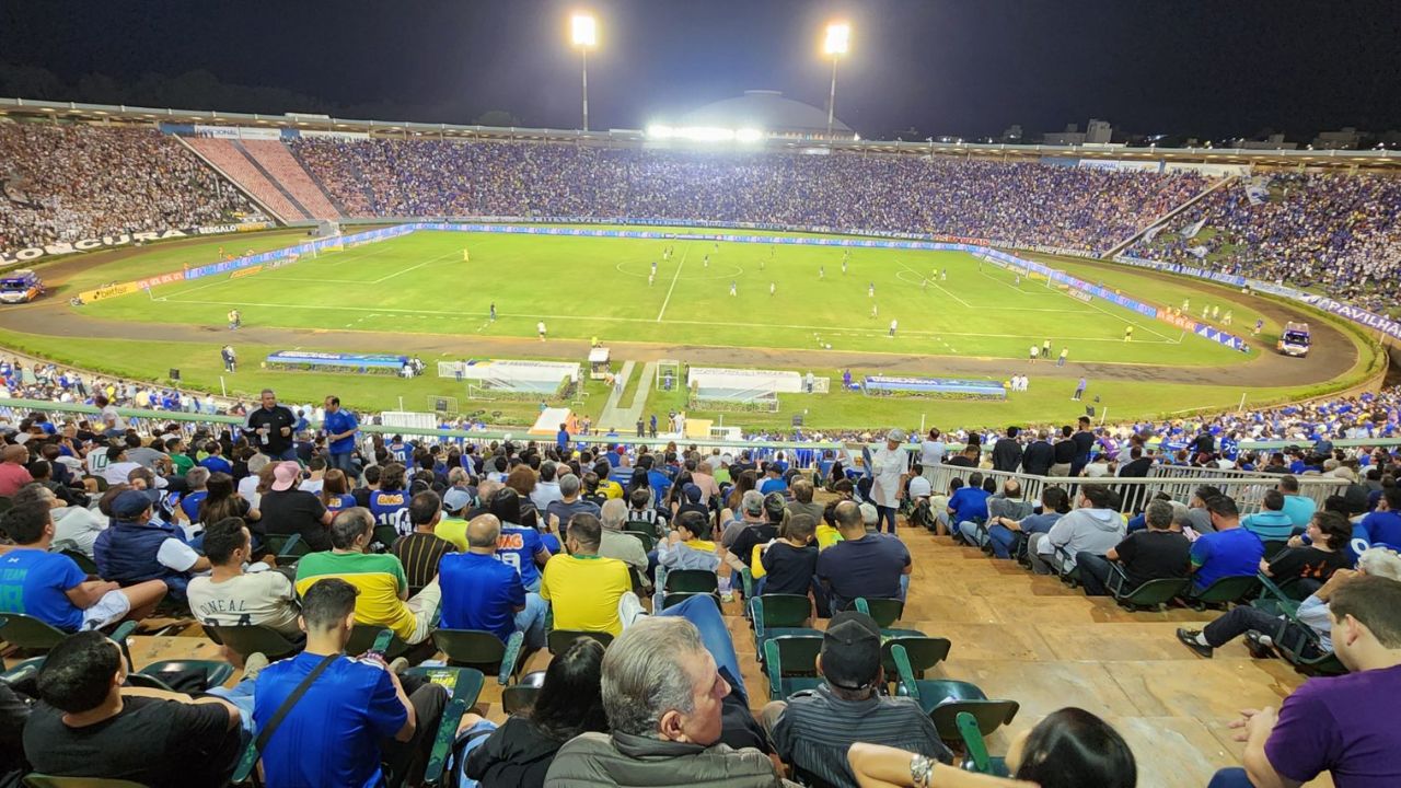 Cruzeiro x Vasco: jogo é confirmado no estádio Parque do Sabiá, em Uberlândia Cruzeiro x Vasco: jogo é confirmado no estádio Parque do Sabiá, em Uberlândia