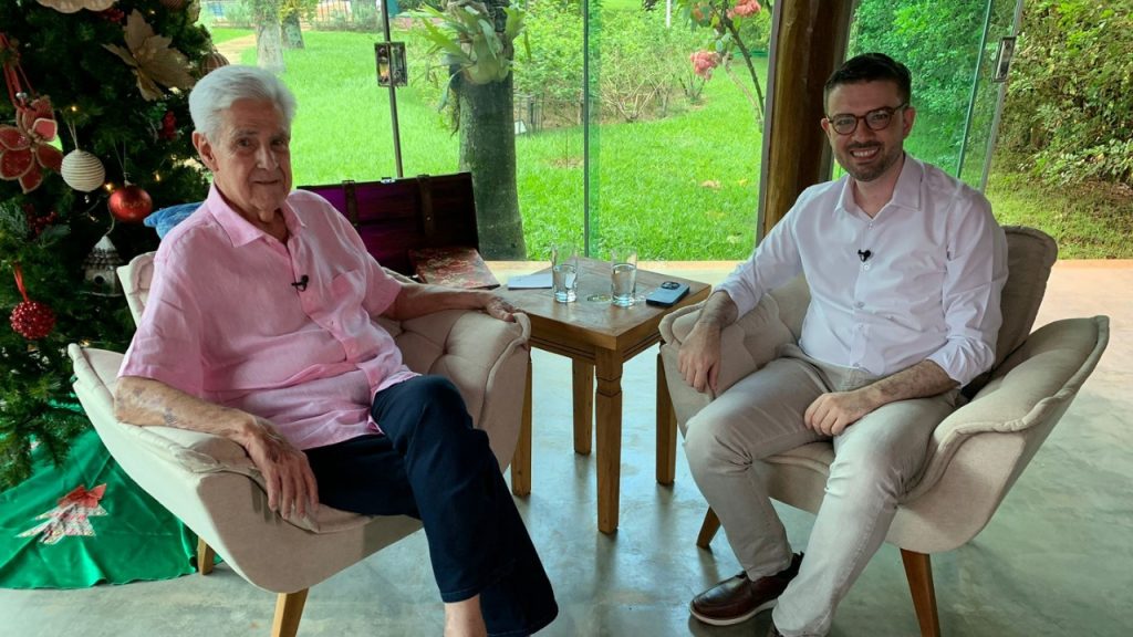 Danilo entrevista Odelmo Leão Danilo entrevista Odelmo Leão