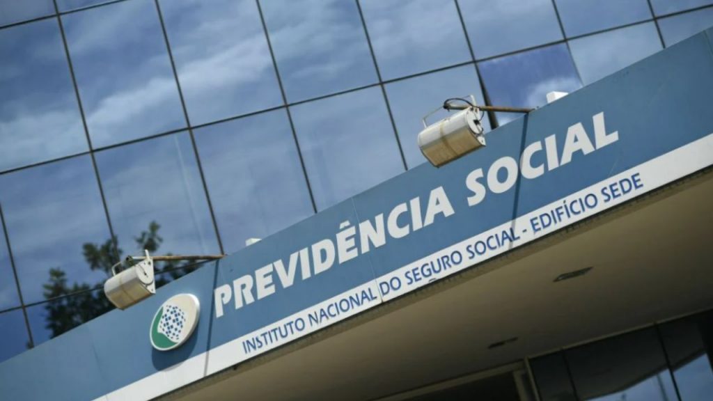 Aposentados, pensionistas e segurados que receberiam entre 10 e 12 de março terão os valores depositados antes do previsto - Crédito: Pedro França/Agência Senado INSS