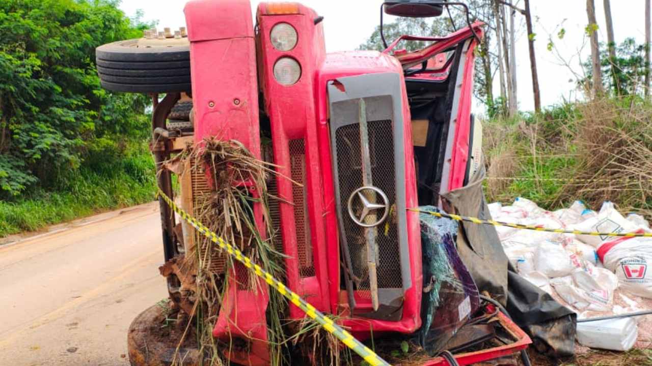 acidente na MG-188 deixa motorista morto