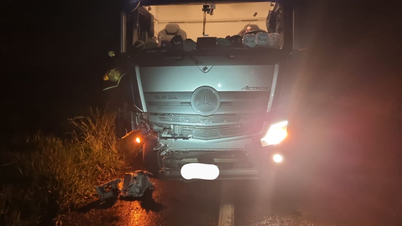 acidente-patos-carro Acidente em patos de minas, na BR365