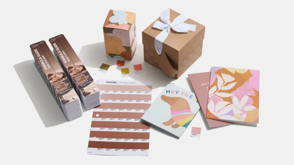 Pantone aposta no Mocha Mousse como a cor do ano de 2025