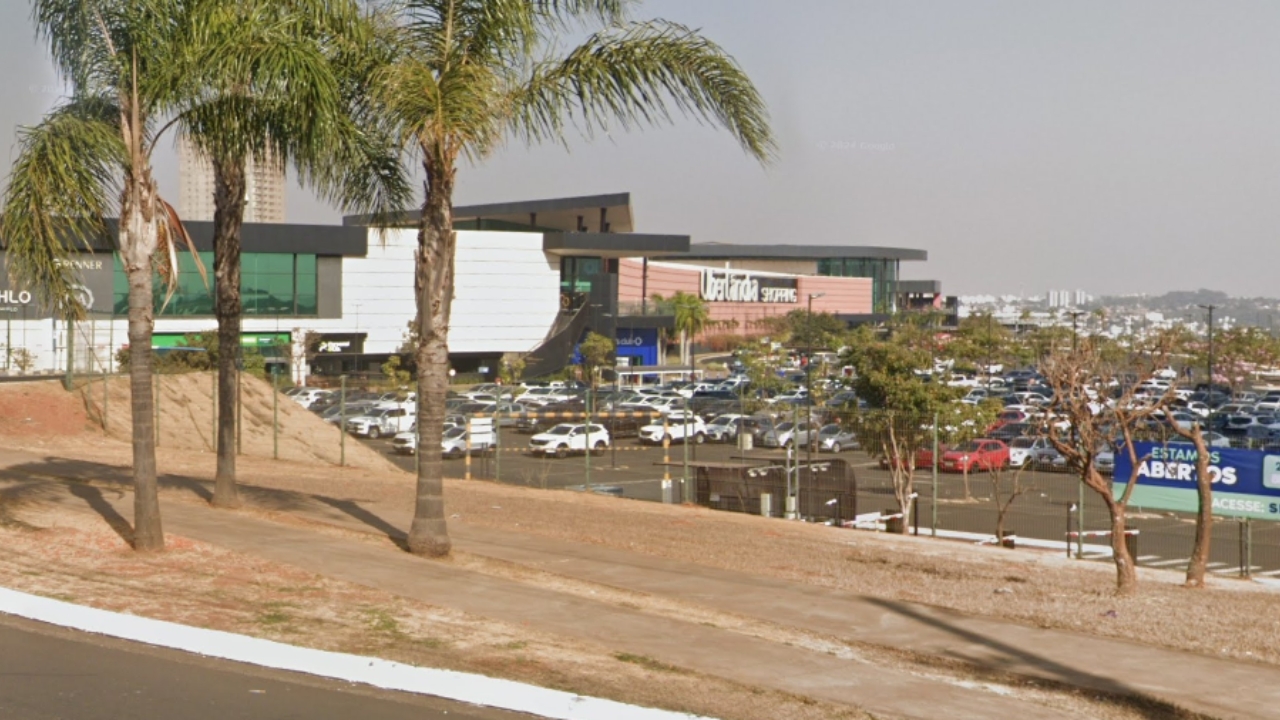 Uberlândia Shopping divulgou os horários especiais de funcionamento na semana do Natal