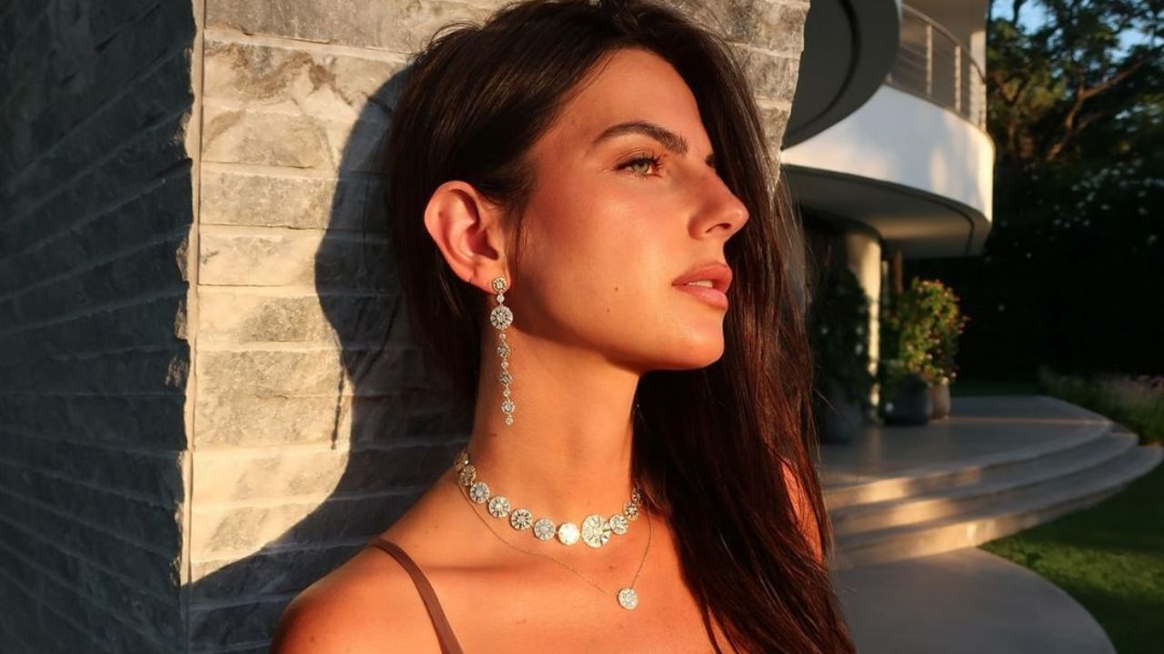 Kelly Piquet segue carreira nas áreas de moda e colunismo - Crédito: Reprodução/ Instagram/ @kellypiquet