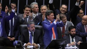 Reforma Tributária: o que muda para o consumidor brasileiro?