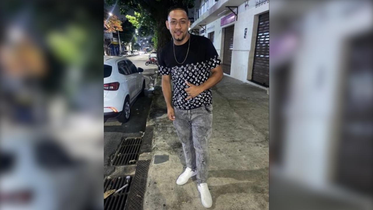 Igor foi baleado após um rapaz sacar uma arma para exibi-la em um baile funk Igor foi baleado após um rapaz sacar uma arma para exibi-la em um baile funk