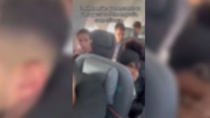Passageira nega assento à criança