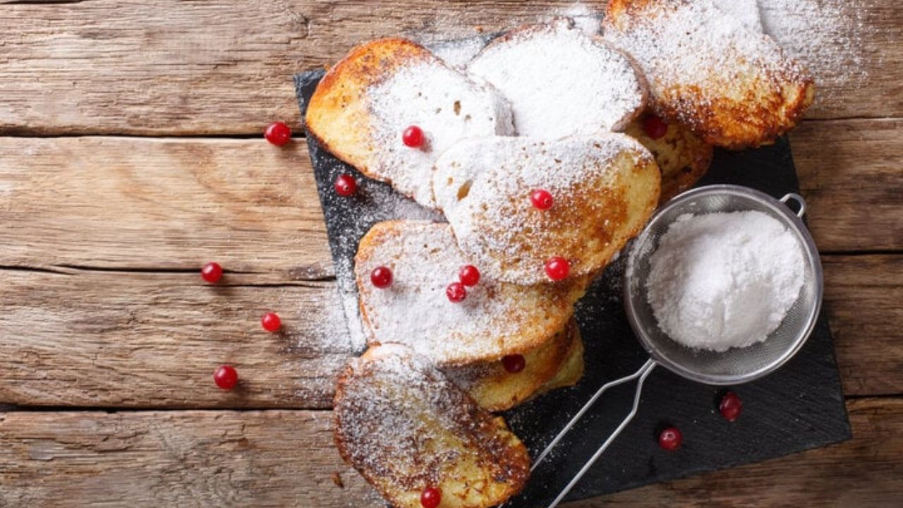 Rabanada de panetone é uma óima opção para reaproveitar o panetone da ceia! - Crédito: Shutterstock