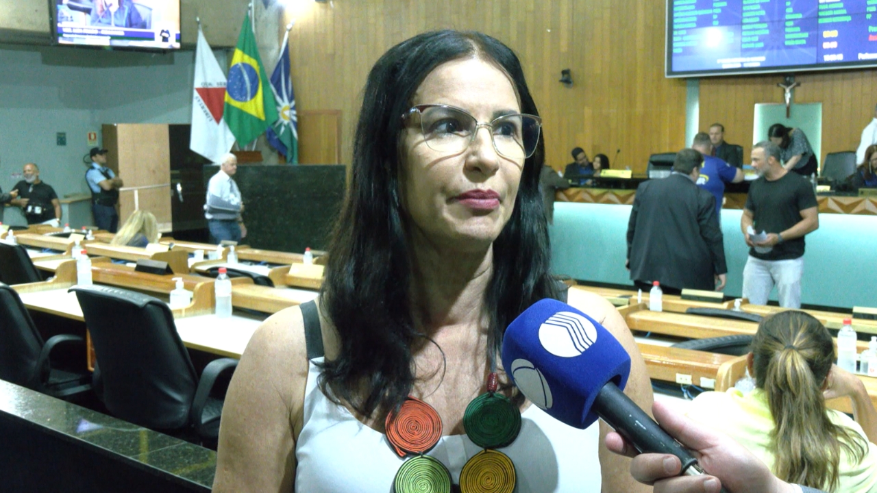 "A Vitória Alyce morreu por falta de atendimento", disse a vereadora Cláudia Guerra 