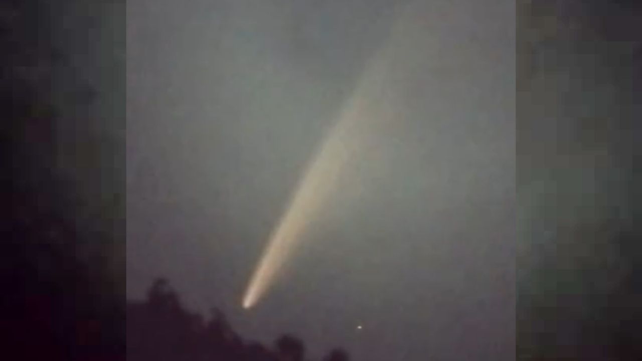 cometa-em-patos-de-minas Cometa com cauda brilhante